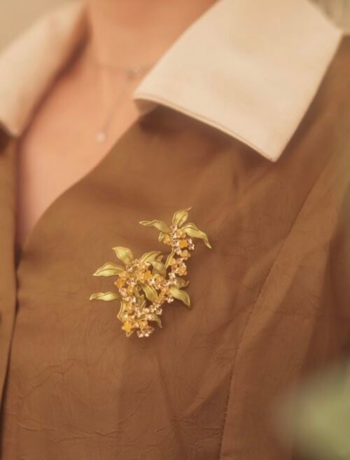 Copper gold-plated enamel craftsmanship, Chinese style osmanthus brooch, niche temperament, suit accessories, high-end unique accessories