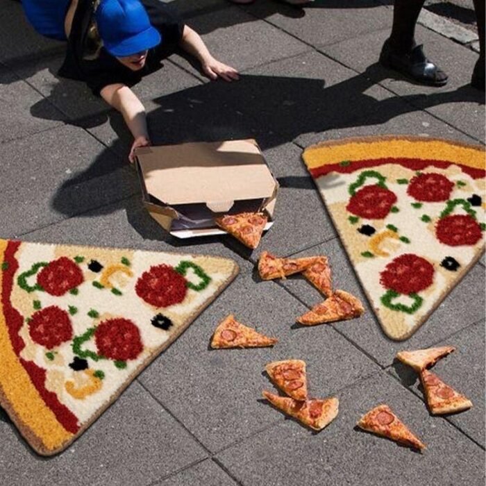 Fun pizza plush carpet bedroom splicing personalized floor mat, coffee table cushion, cute imitation cashmere bedside blanket pad - Image 3
