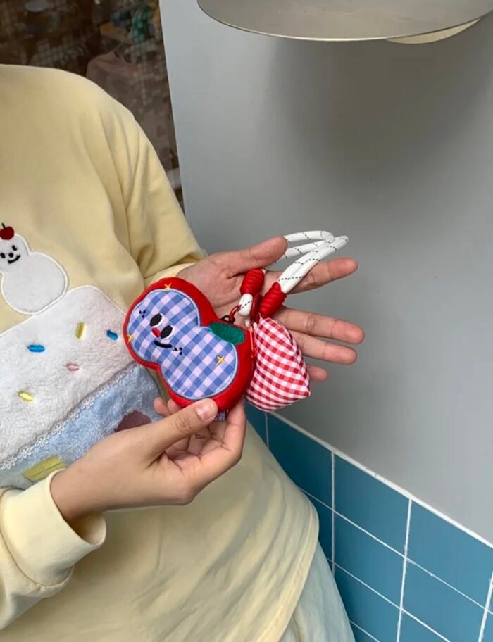 2-Original cute multifunctional earphone bag pendant, small cotton-filled decorative small pendant, cute little apple storage earphone mini bag - Image 2